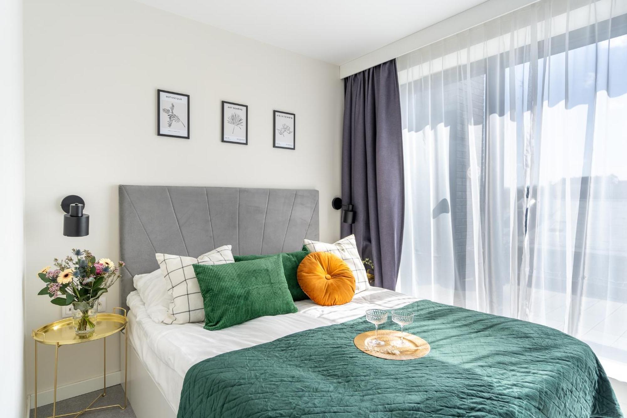 3 Minutes Apartments Old Town Краків Екстер'єр фото